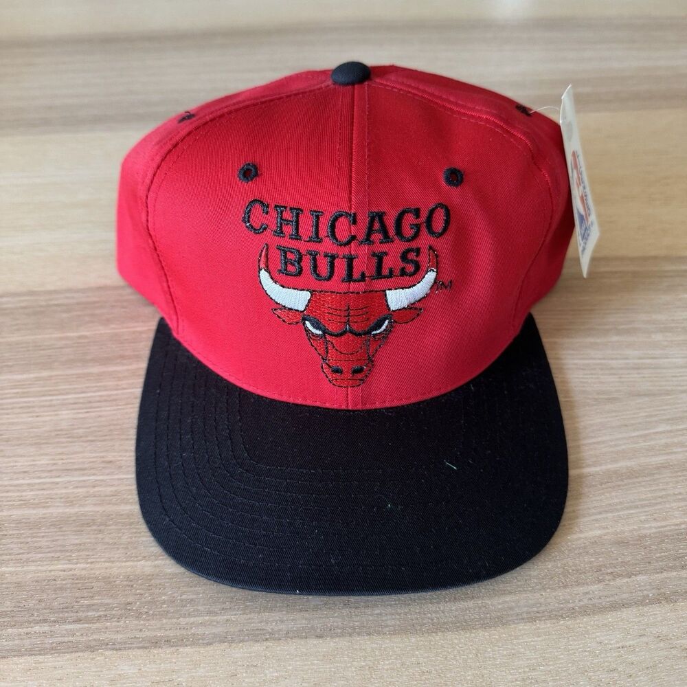 Vintage NBA Chicago Bulls Jordan Snapback Red Hat Cap Official Licensed 90s NOS